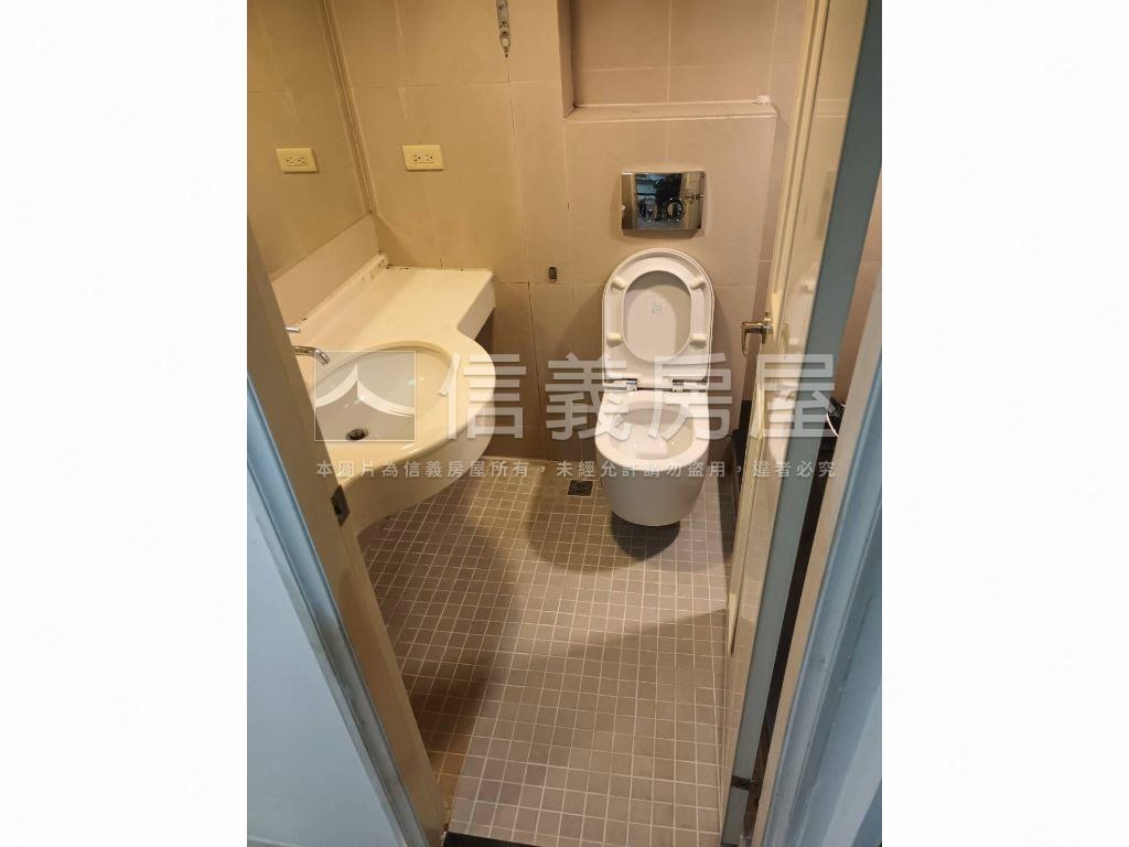 冠堤晶華★首購優質首選房屋室內格局與周邊環境