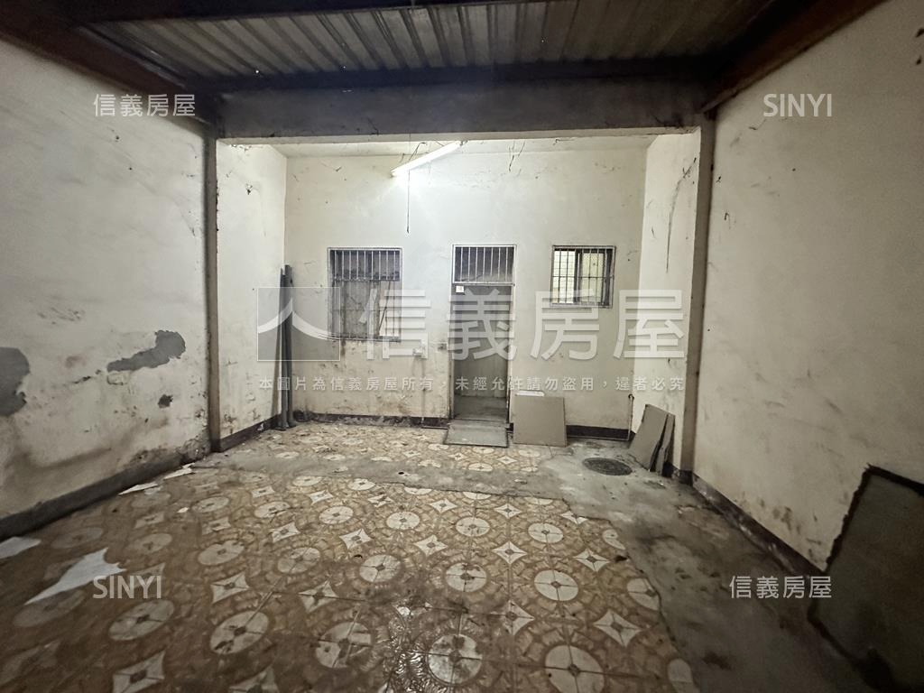 近ＬＢ１０站稀有一樓房屋室內格局與周邊環境