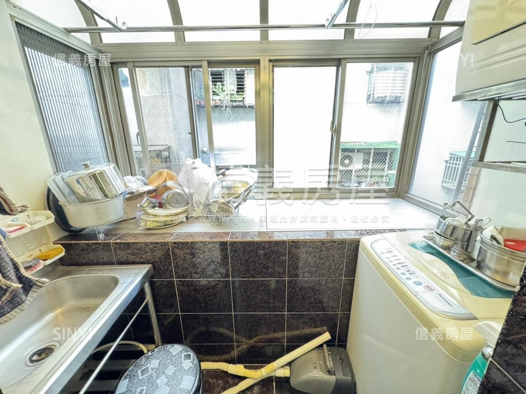 大使特區雙併美四房房屋室內格局與周邊環境