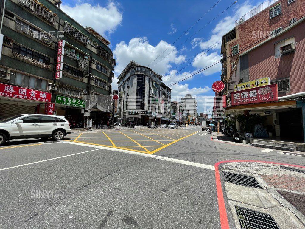 首選三角窗透天店房屋室內格局與周邊環境
