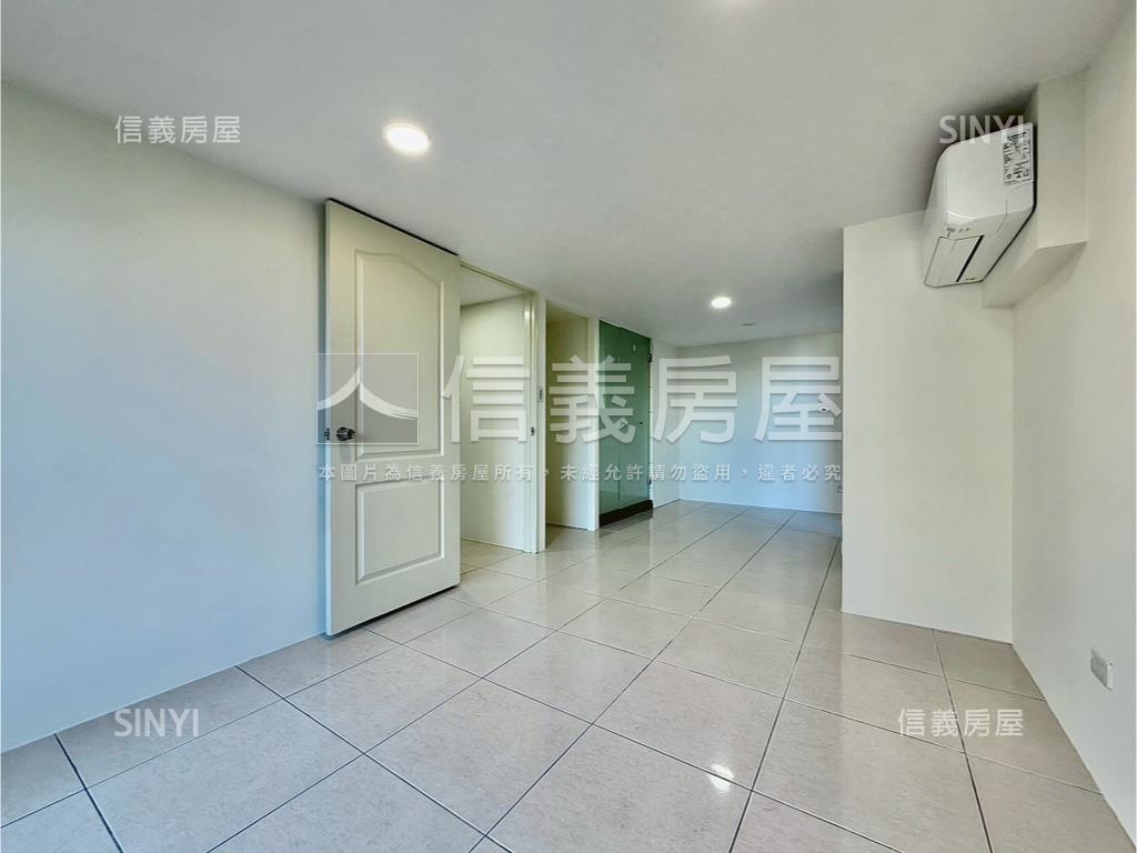 順天獅子城前棟園道戶車位房屋室內格局與周邊環境