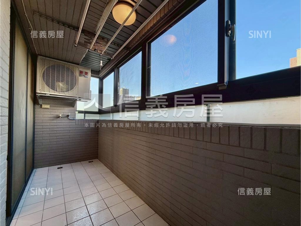 順天獅子城前棟園道戶車位房屋室內格局與周邊環境