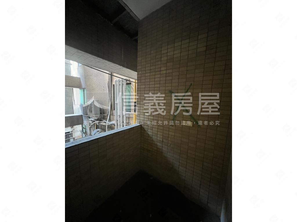 六福晶華優質辦公稀有釋出房屋室內格局與周邊環境