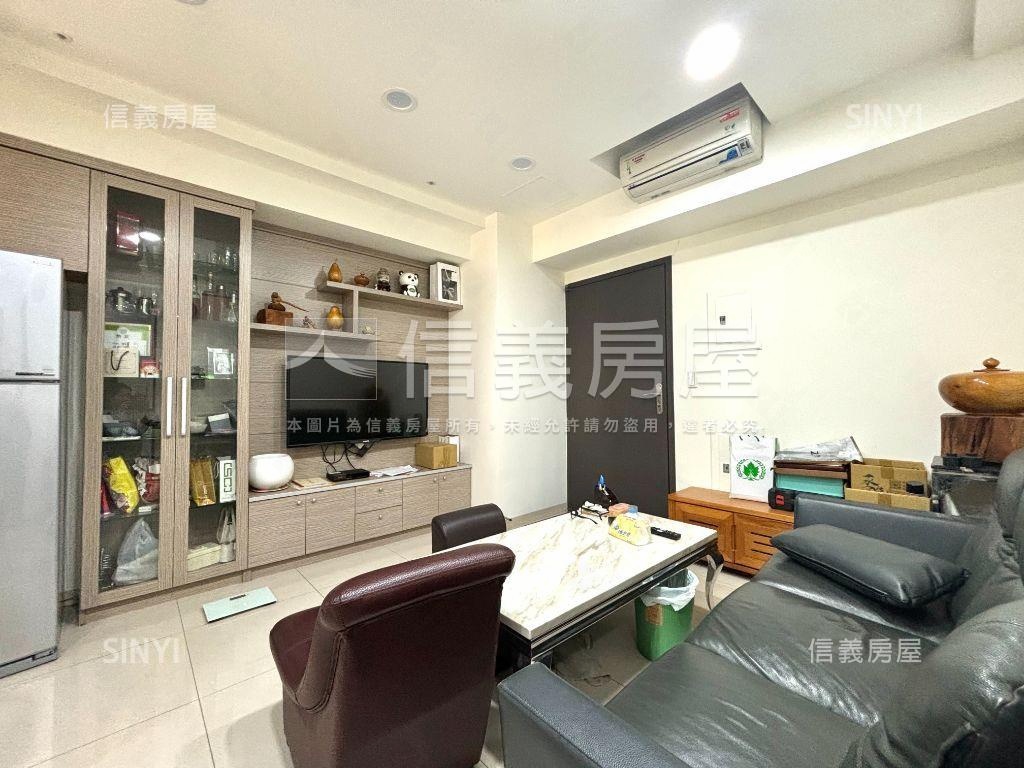 土庫二龍騰天璽採光２房房屋室內格局與周邊環境