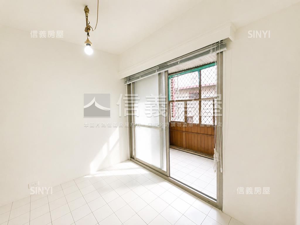 芝山電梯兩房兩衛浴房屋室內格局與周邊環境