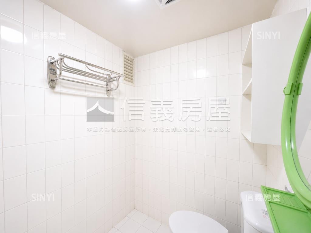 芝山電梯兩房兩衛浴房屋室內格局與周邊環境