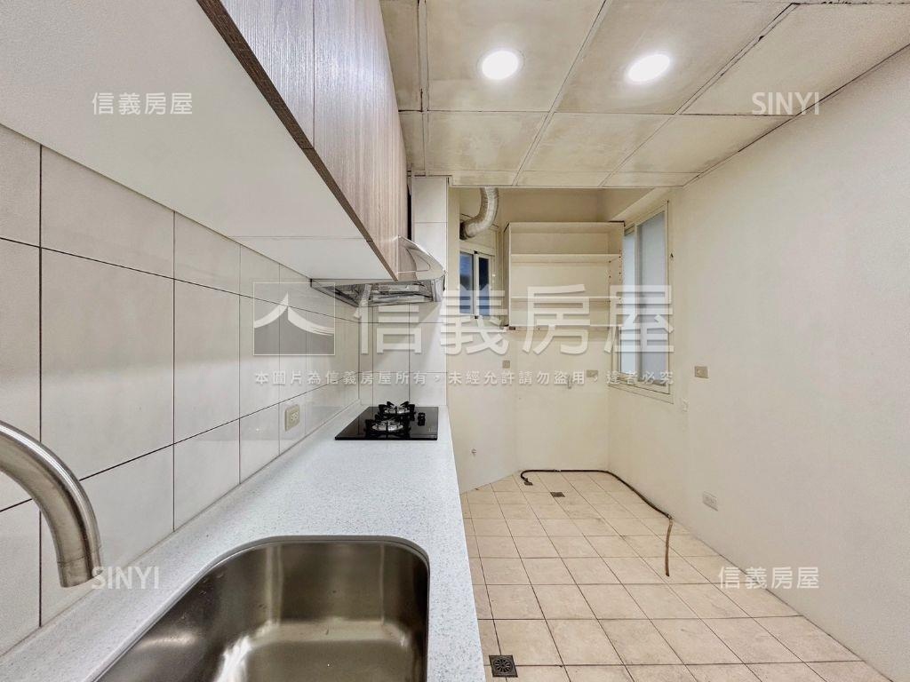 近市區明湖大空間明亮美寓房屋室內格局與周邊環境