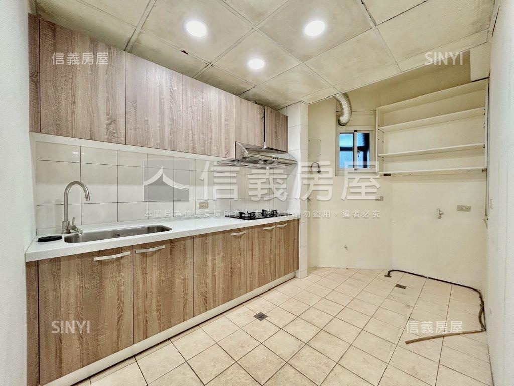 近市區明湖大空間明亮美寓房屋室內格局與周邊環境