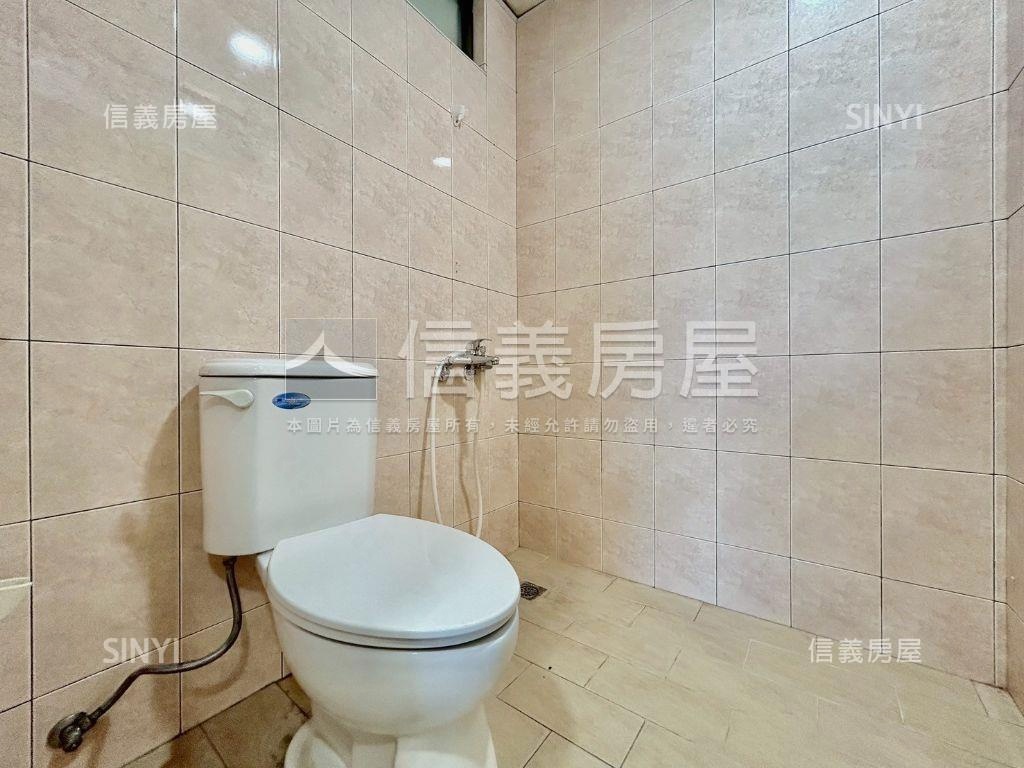 近市區明湖大空間明亮美寓房屋室內格局與周邊環境