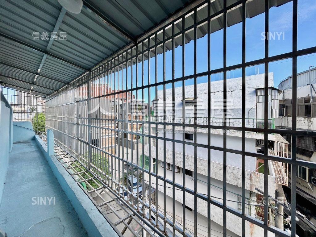 近市區明湖大空間明亮美寓房屋室內格局與周邊環境