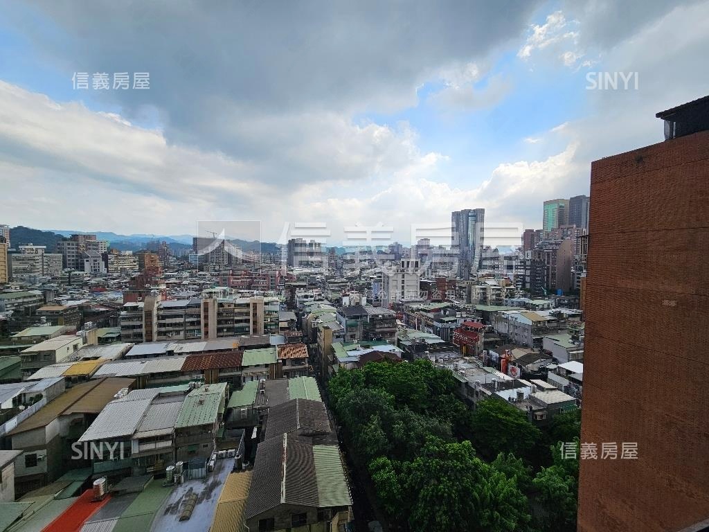 甲第琴宮高樓房屋室內格局與周邊環境
