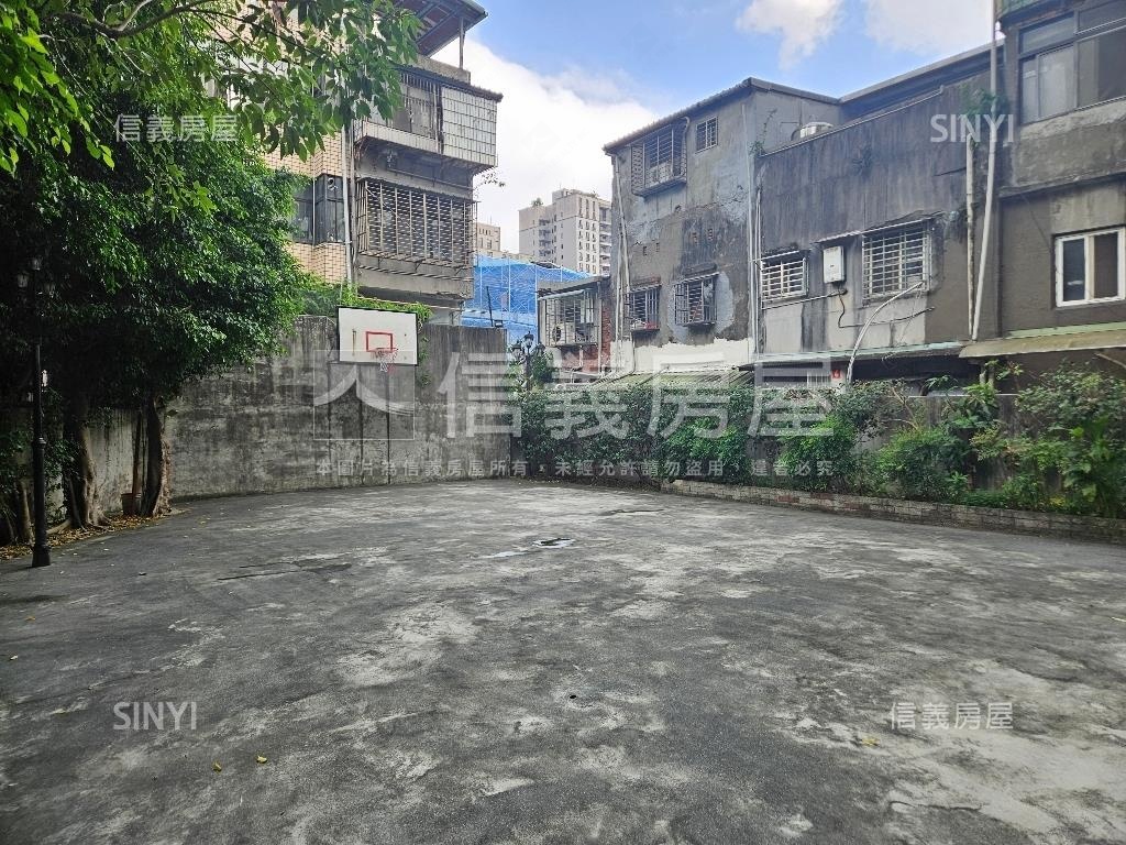 甲第琴宮高樓房屋室內格局與周邊環境