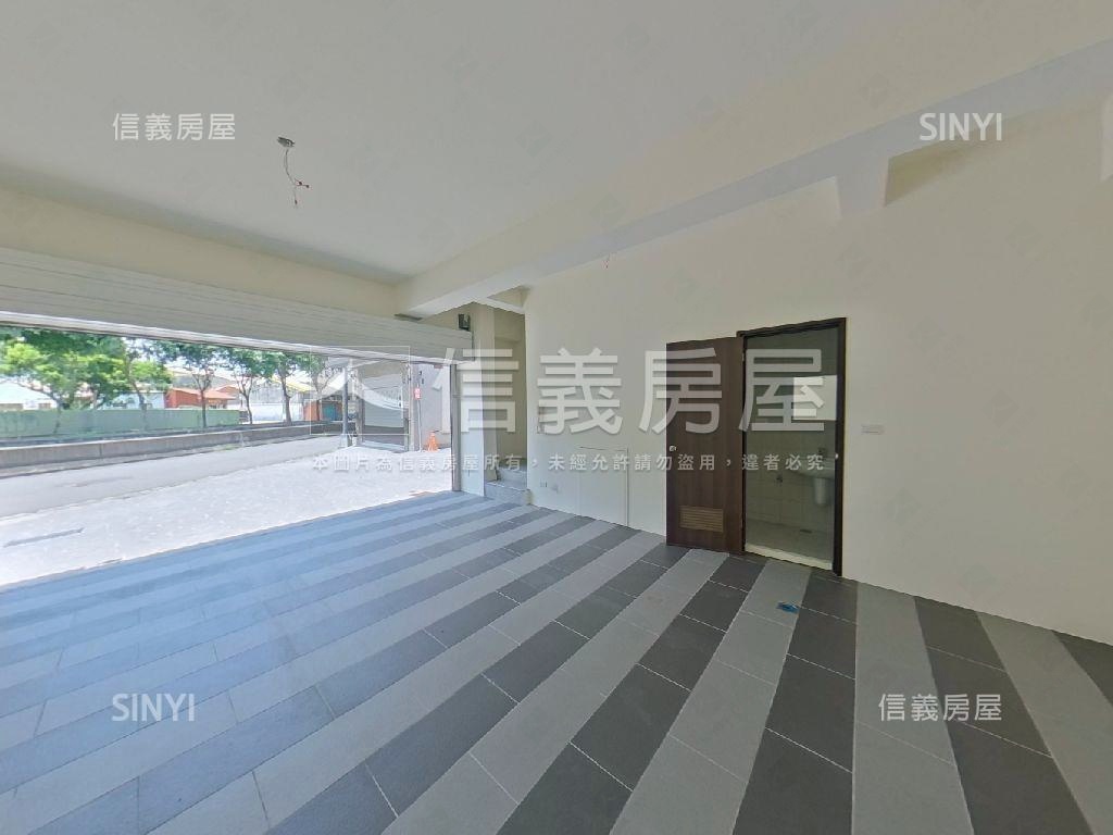 近國一大面寬美墅房屋室內格局與周邊環境