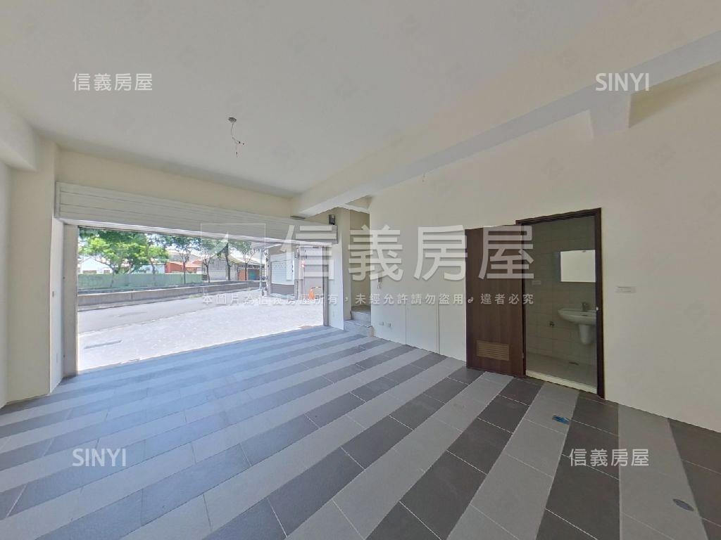 近國一大面寬美墅房屋室內格局與周邊環境