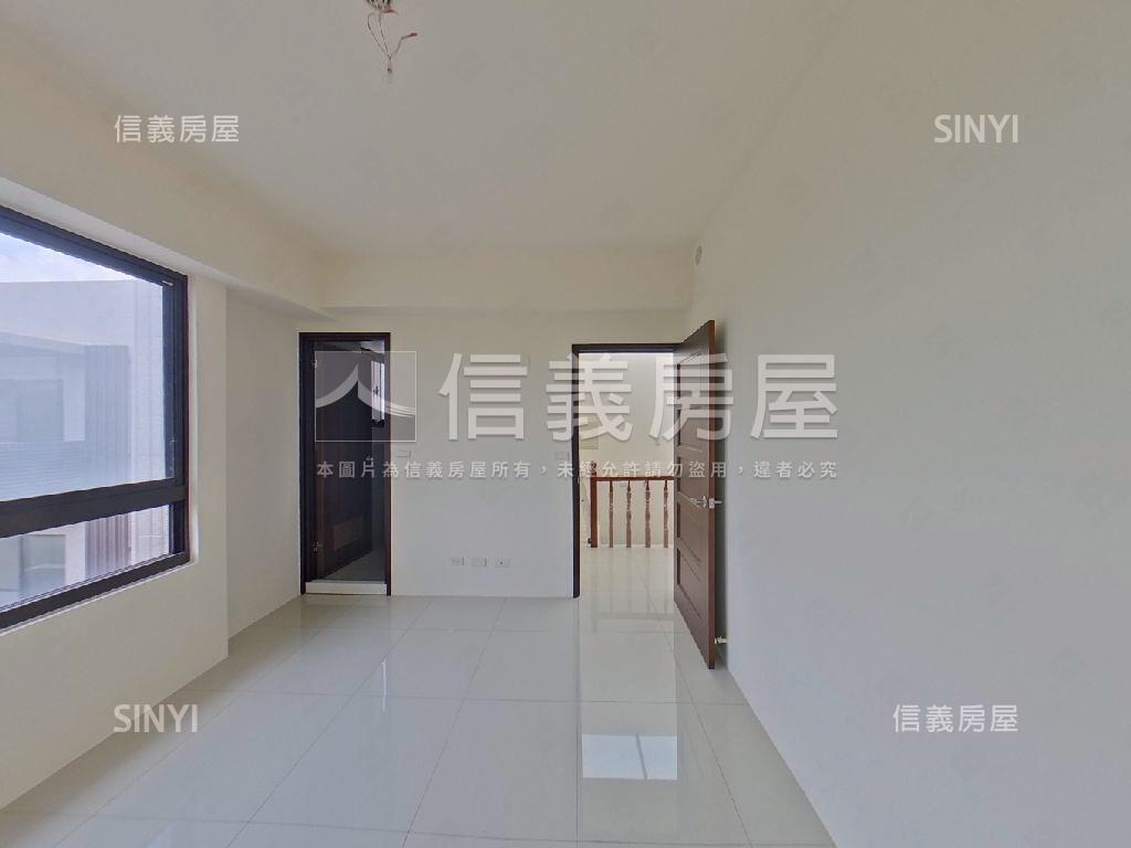 近國一大面寬美墅房屋室內格局與周邊環境