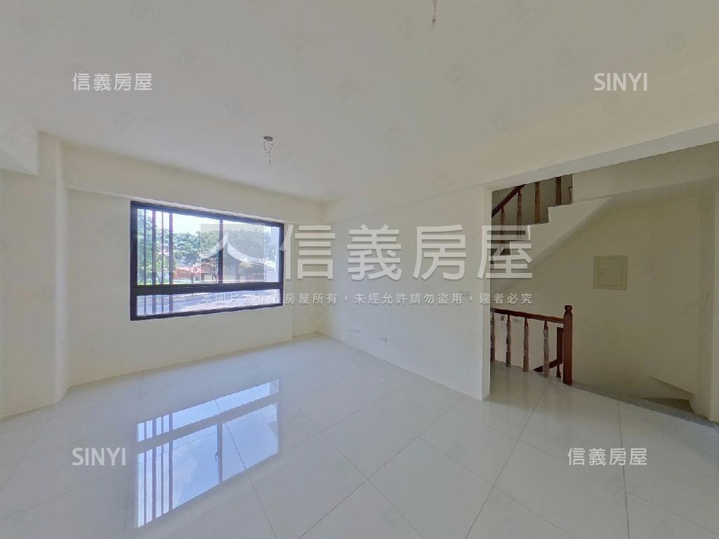 近國一大面寬美墅房屋室內格局與周邊環境