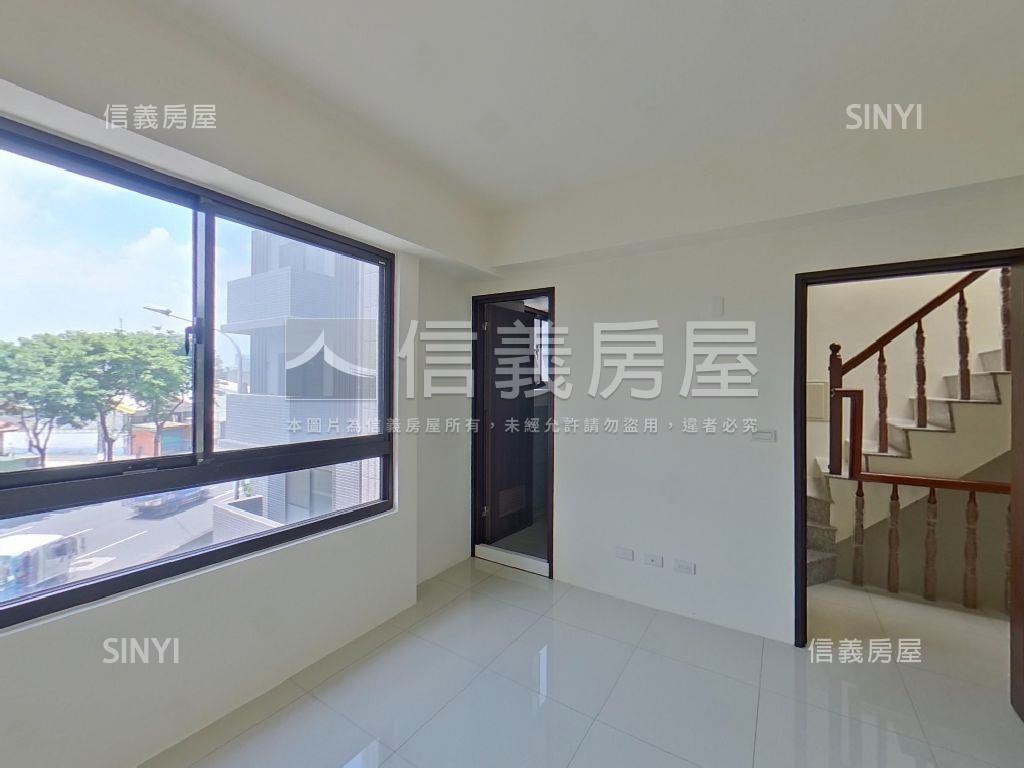 近國一大面寬美墅房屋室內格局與周邊環境