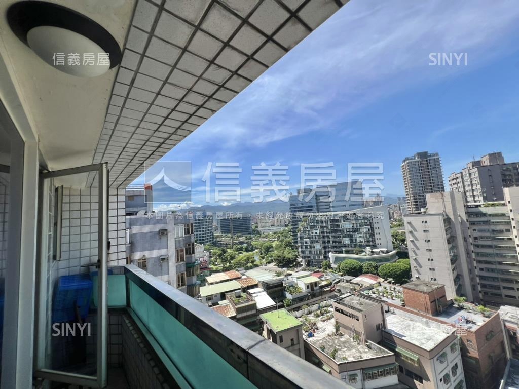亞東站天藍頂居四房車位房屋室內格局與周邊環境