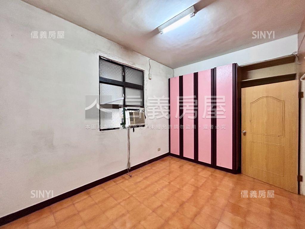 搶手捷運黃金公寓三樓房屋室內格局與周邊環境