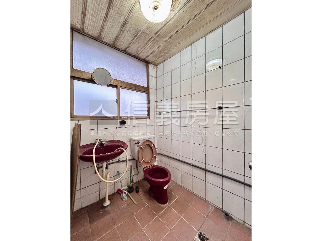 搶手捷運黃金公寓三樓房屋室內格局與周邊環境