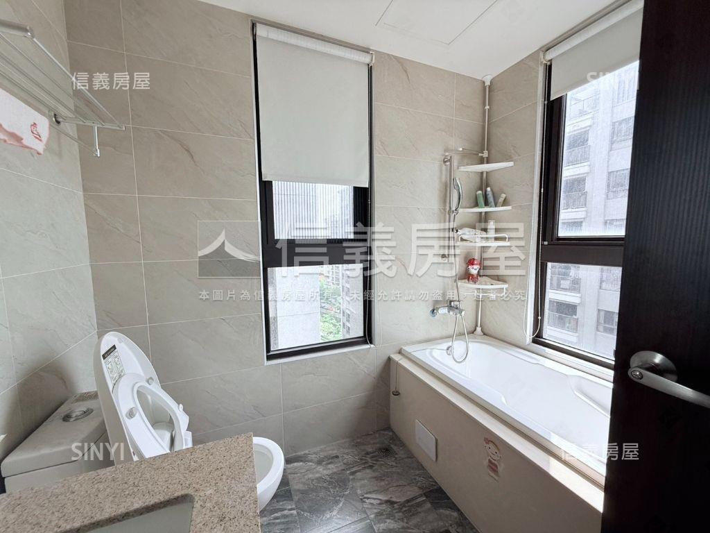 四季水悅三房平車房屋室內格局與周邊環境