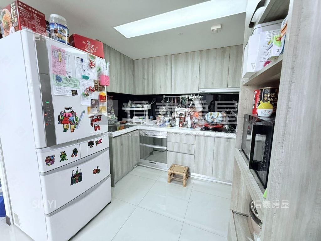 四季水悅三房平車房屋室內格局與周邊環境