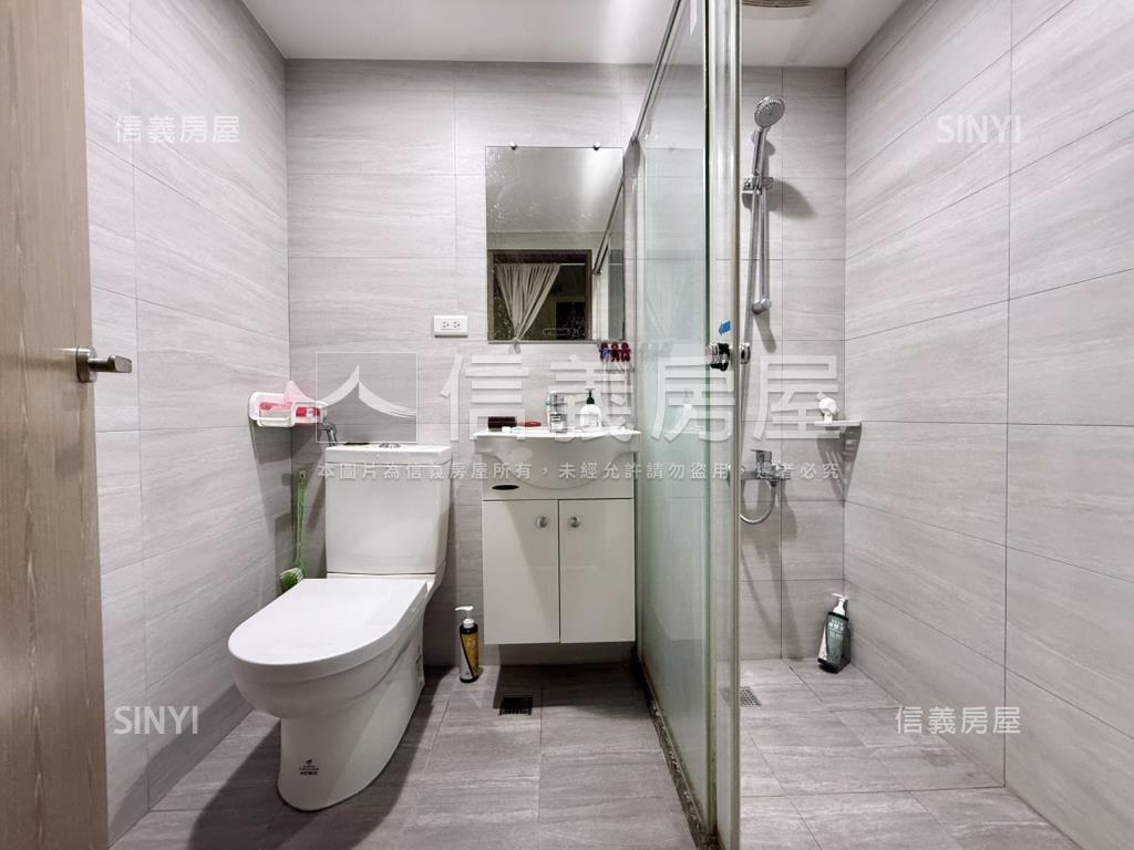 中山名門美妝三房車位房屋室內格局與周邊環境