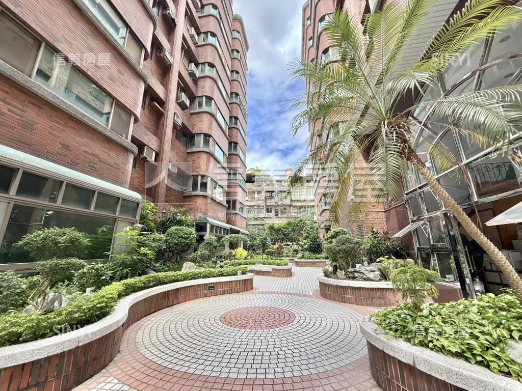 中山名門美妝三房車位房屋室內格局與周邊環境