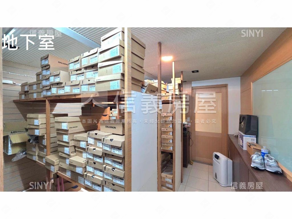 中山國中大馬路上人潮店面房屋室內格局與周邊環境