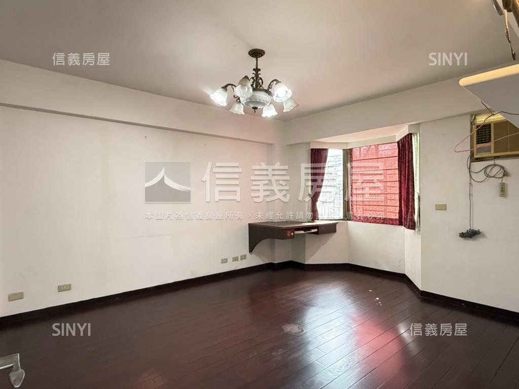 寬敞舒適。大亨世家房屋室內格局與周邊環境