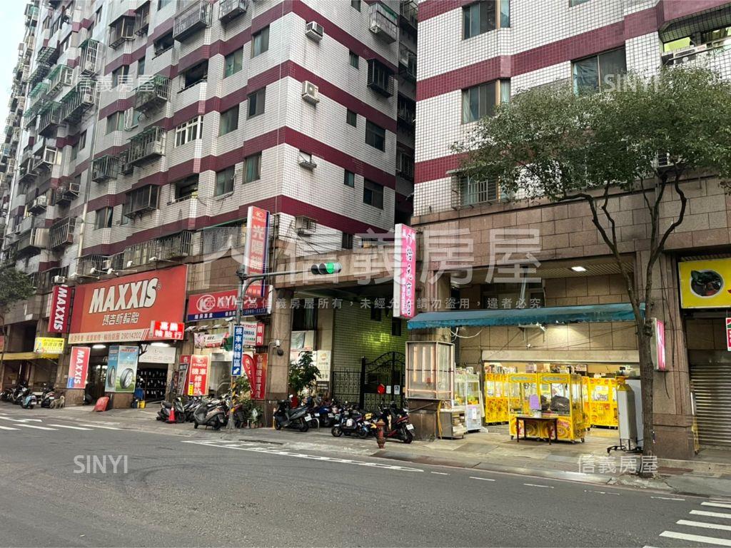 正新北大道店面房屋室內格局與周邊環境