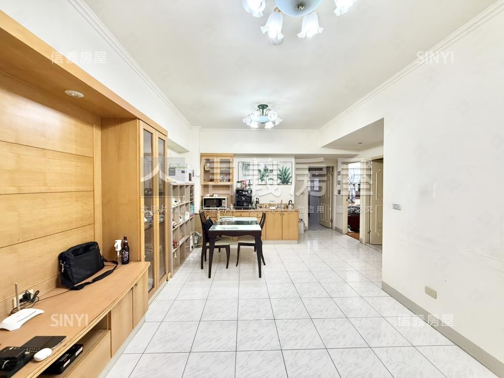 江翠優質三房車位稀有釋出房屋室內格局與周邊環境