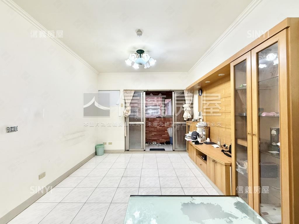 江翠優質三房車位稀有釋出房屋室內格局與周邊環境