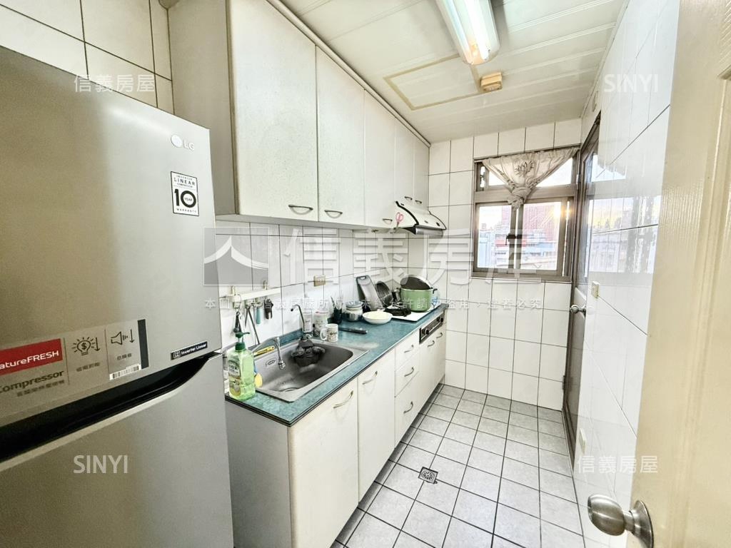 江翠優質三房車位稀有釋出房屋室內格局與周邊環境