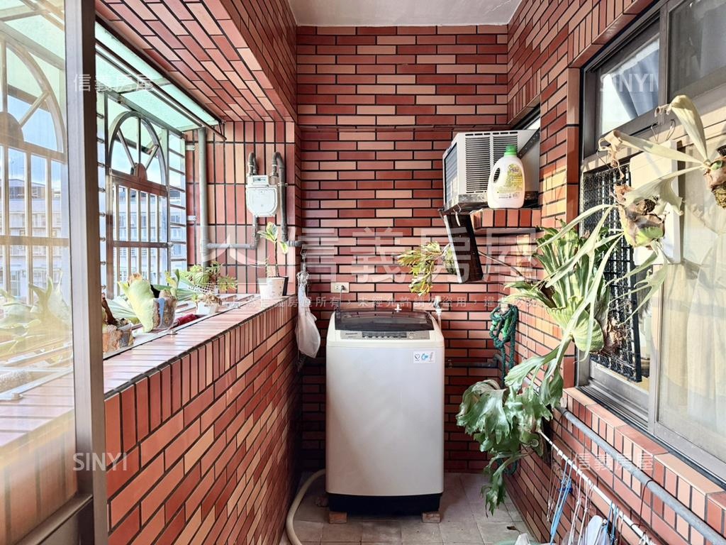 江翠優質三房車位稀有釋出房屋室內格局與周邊環境