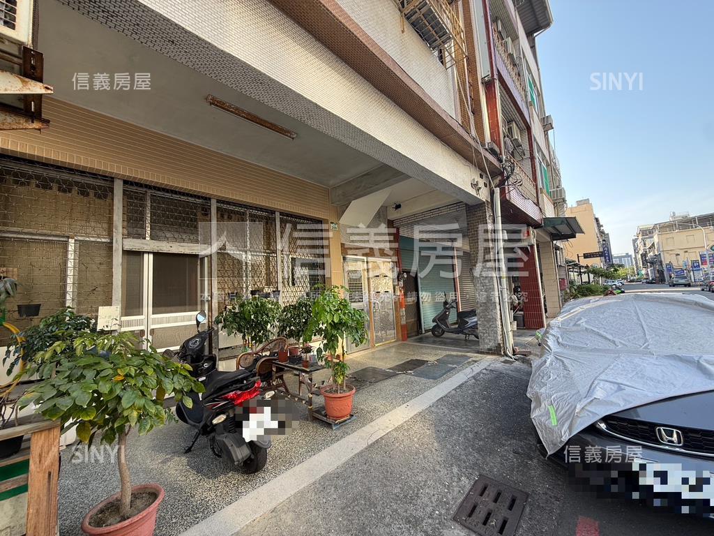 亞灣採光大空間邊間店面房屋室內格局與周邊環境