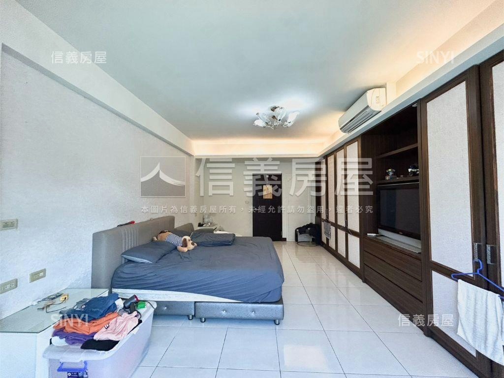 傳家堡別墅＿可停雙車房屋室內格局與周邊環境