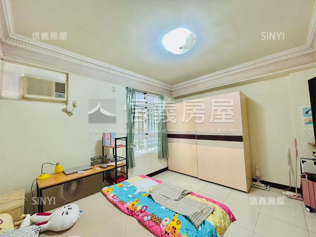 傳家堡別墅＿可停雙車房屋室內格局與周邊環境