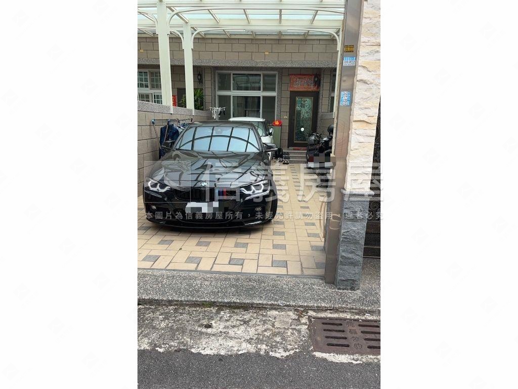 傳家堡別墅＿可停雙車房屋室內格局與周邊環境