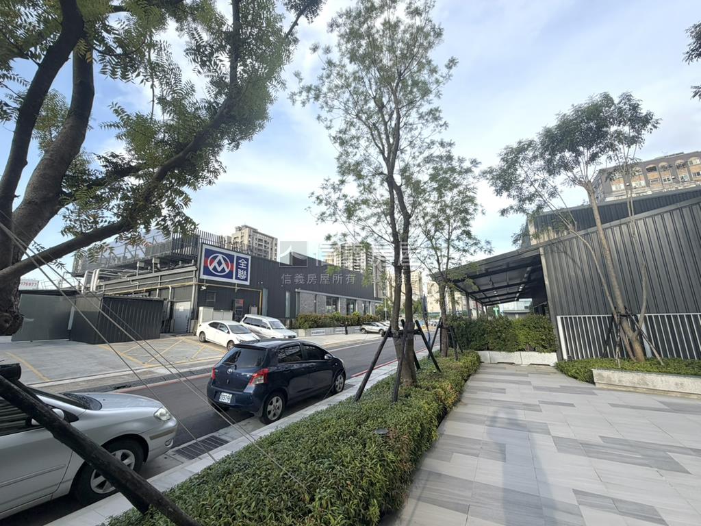 賠售亞昕一緻３房平車房屋室內格局與周邊環境