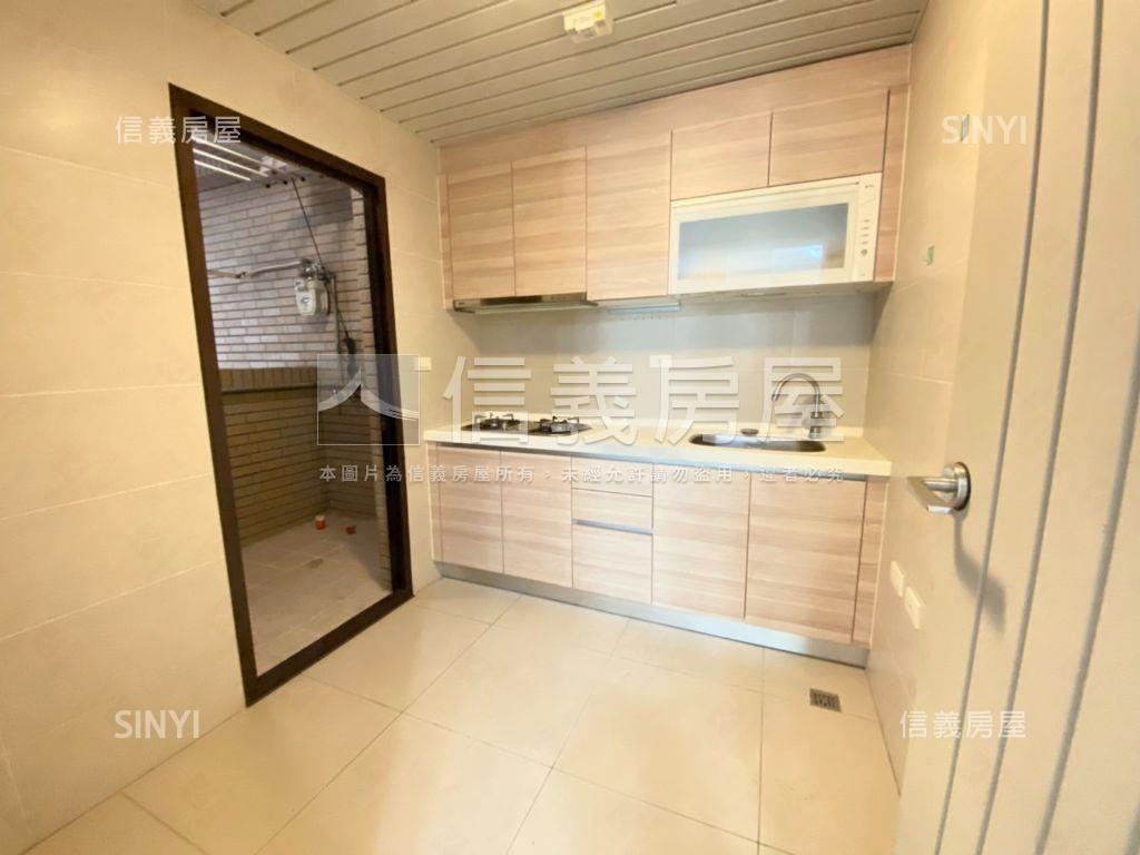 快樂擁有家三房車位房屋室內格局與周邊環境