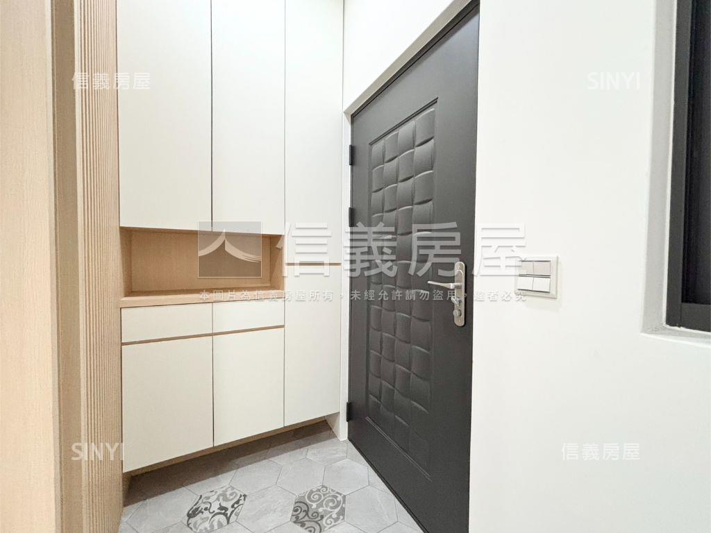 近捷運百萬裝潢臨路透天房屋室內格局與周邊環境