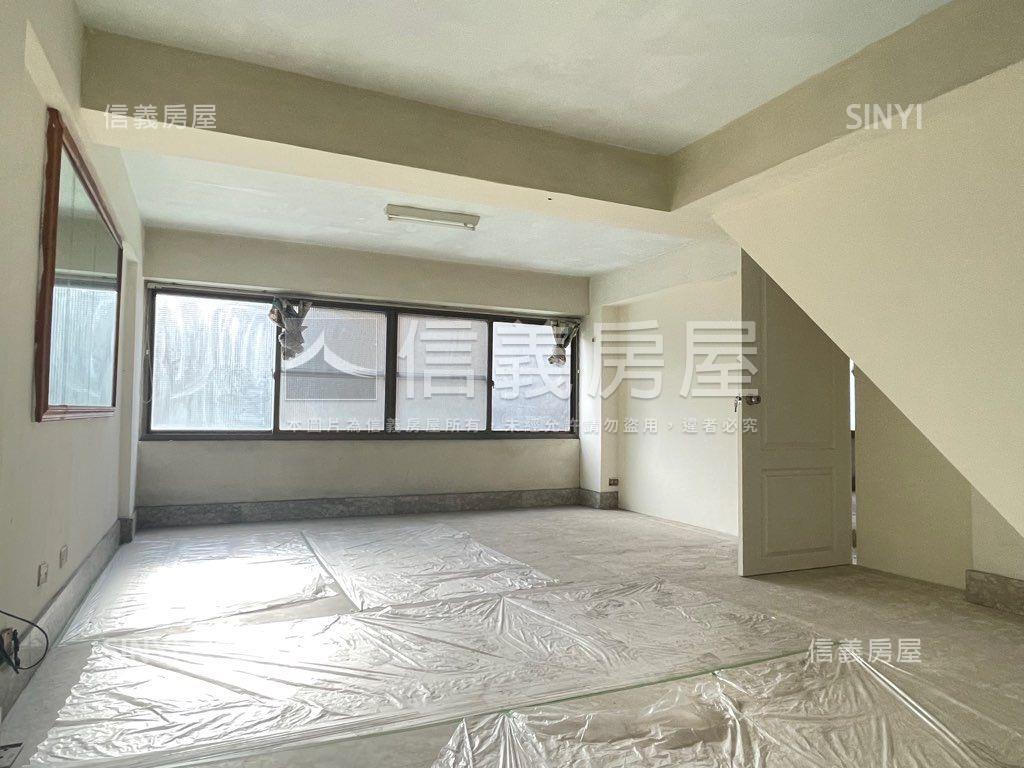 成功雙城面寬８米透天店住房屋室內格局與周邊環境