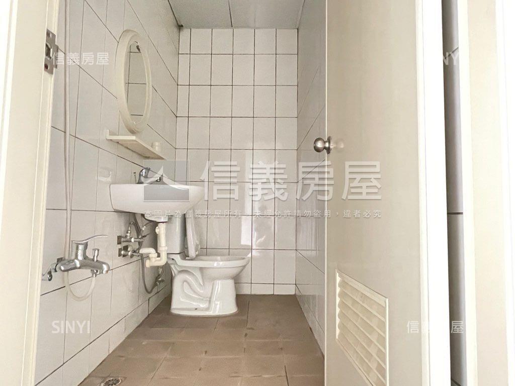 成功雙城面寬８米透天店住房屋室內格局與周邊環境