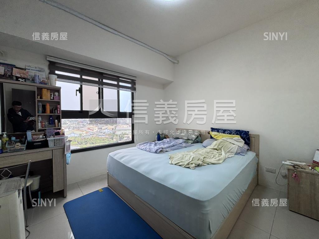 華鳳森粼高樓景觀四房平車房屋室內格局與周邊環境