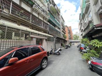 德行東路方正公寓