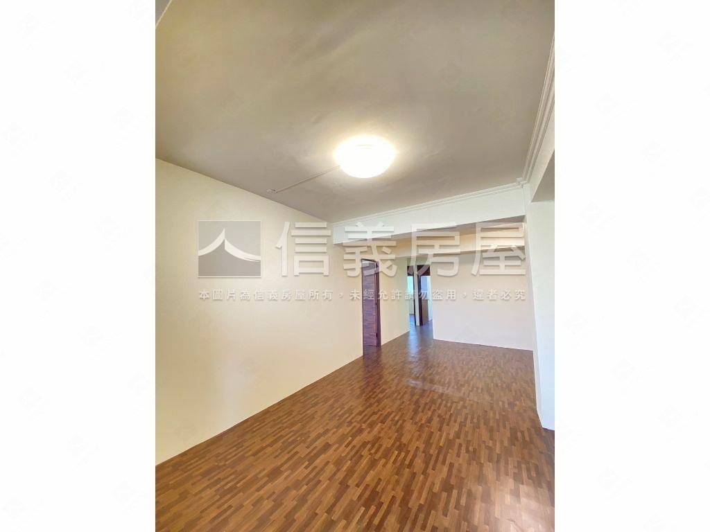 近好市多！明星學區三房房屋室內格局與周邊環境