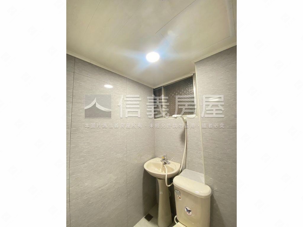 近好市多！明星學區三房房屋室內格局與周邊環境