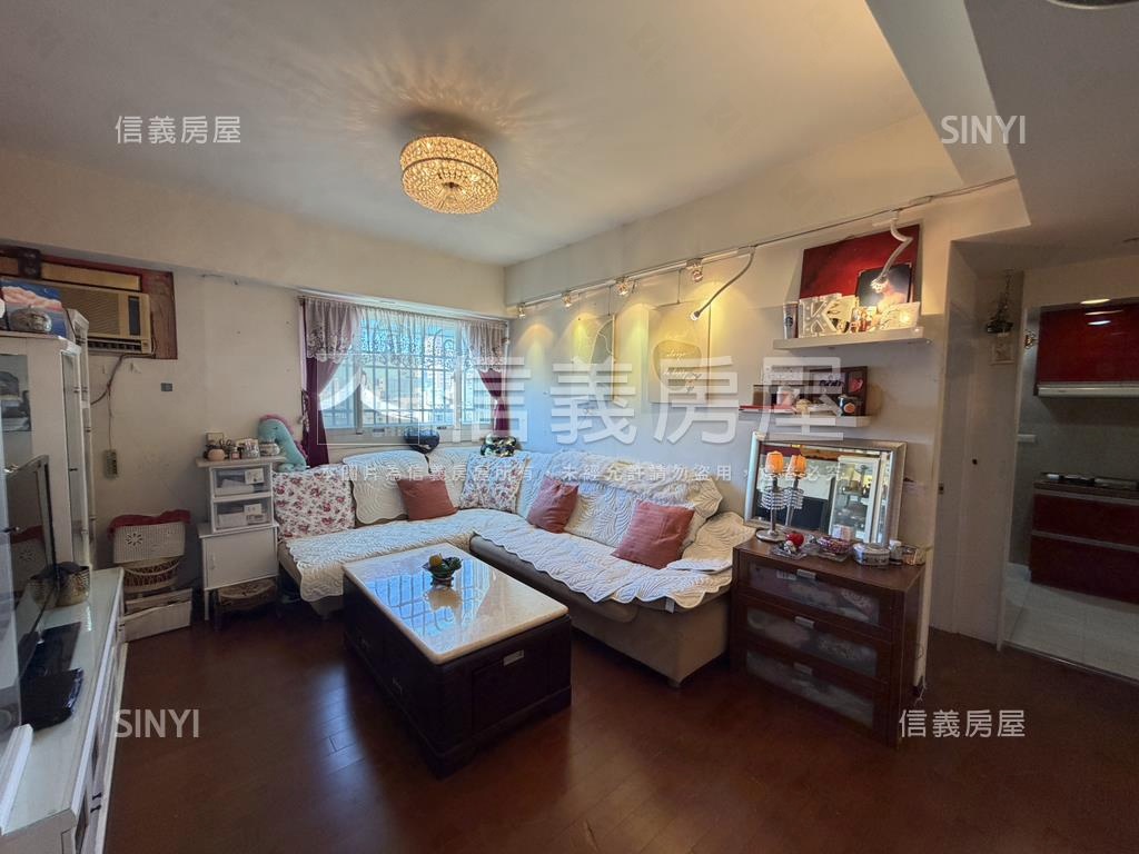 近大遠百採光高樓層有車位房屋室內格局與周邊環境