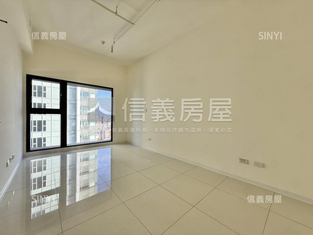 市政１號院高樓視野美宅房屋室內格局與周邊環境